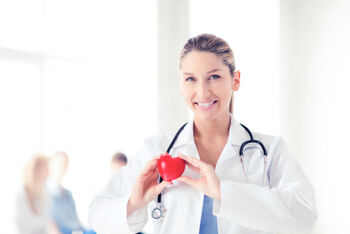 Helft minder hartpatiënten naar ziekenhuis door samenwerking met cardioloog
