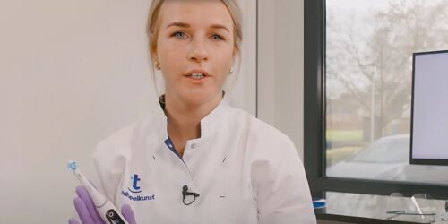 Poetsinstructie bij Tandheelkunst in Woerden (Foto: De Lieve Tandarts)