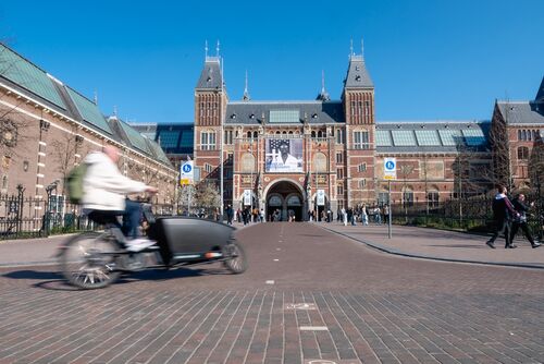 Studenten brengen mondzorg bij kwetsbare ouderen aan huis – per bakfiets