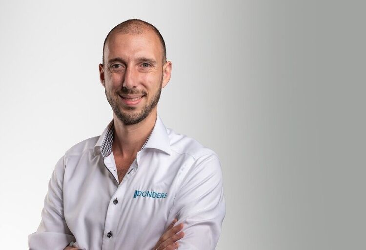 Jurian Donders: ‘Behandel je straks alleen klachten vanuit verzekerde zorg? Of word je een beweegplatform voor en langdurig gezonde leefstijl?’ (Foto: Fysio Donders)