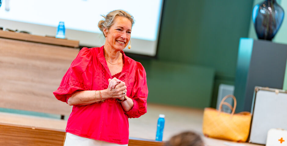 Charlotte van den Wall Bake tijdens de Dag van de Praktijkmanager 2025. Foto: Jitske Seckel