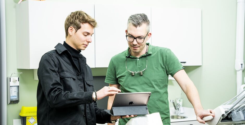 Marvin Kroos van Tandartspraktijk Portugaal (Foto: Cees van der Wal / Visser & Visser)