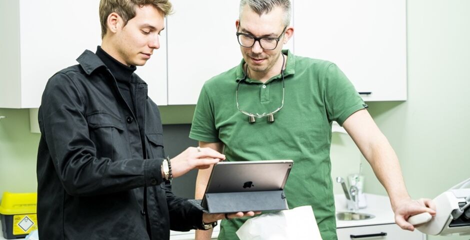 Marvin Kroos van Tandartspraktijk Portugaal (Foto: Cees van der Wal / Visser & Visser)