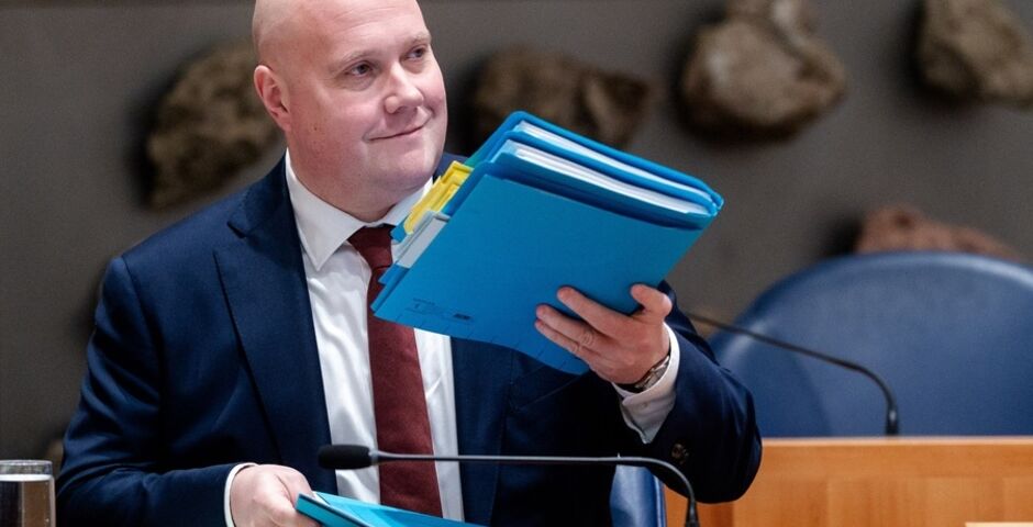 Minister Thierry Aartsen: 'Wie conform die spelregels werkt, weet zeker dat er als zelfstandige kan worden gewerkt.' (Foto: Shutterstock)