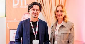Razek Sharif en Lisette van Tol presenteren DentallManager - Dag van de Praktijkmanager, 16 mei 2024 (Foto: Ewald Geerdink)