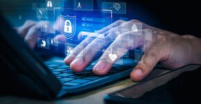 Geert Sulter: ‘Zonder afdwingbare interoperabiliteit tussen HIS en EPD blijft de huisarts-specialist-overdracht het zwakke punt waar de volgende hack opnieuw zal toeslaan.’ (Foto: Shutterstock) 