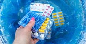 De heruitgifte van medicijnen is de volgende stap waar apothekersassistenten Hanneke van Andel en Anja Vissers van dromen. (Foto: Shutterstock) 